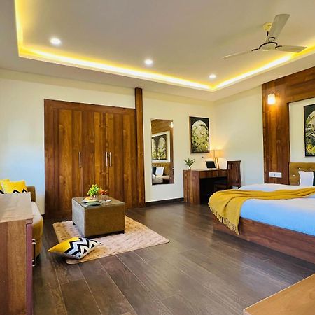 Bluo Amani Vagator - Boutique Hotel Goa Anjuna Bagian luar foto