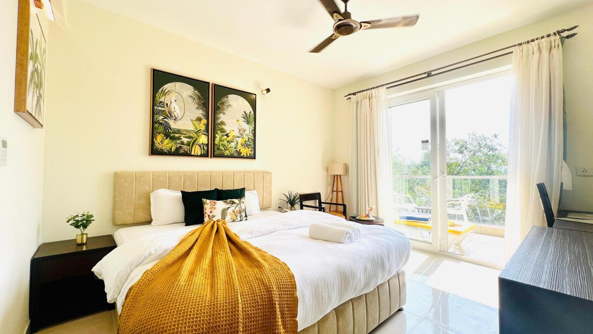 Bluo Amani Vagator - Boutique Hotel Goa Anjuna Bagian luar foto