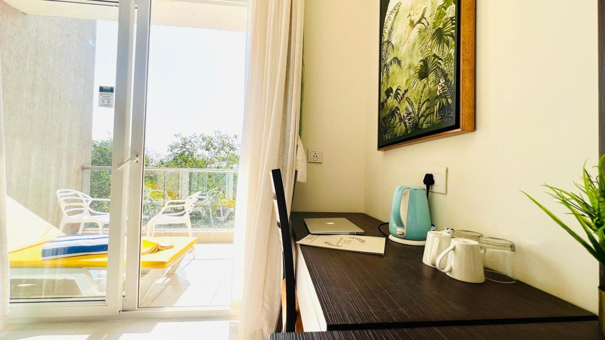 Bluo Amani Vagator - Boutique Hotel Goa Anjuna Ruang foto
